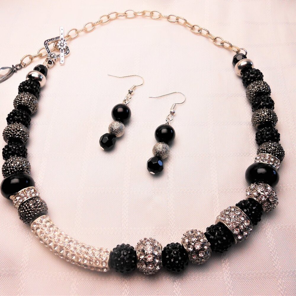 No 296 Handmade necklace with pearls and metal pieces and earrings